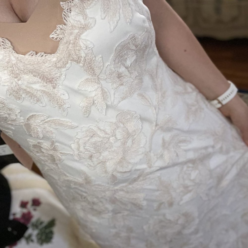 Tadashi Shoji Montana Gown NWOT - Picture 3 of 5